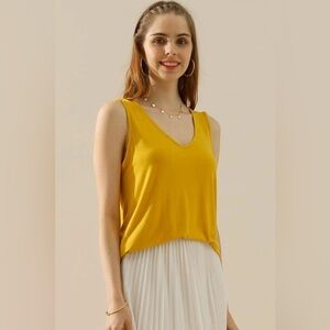 Mustard Yellow Full Size V-Neck Curved Hem Tank NWT Size Large